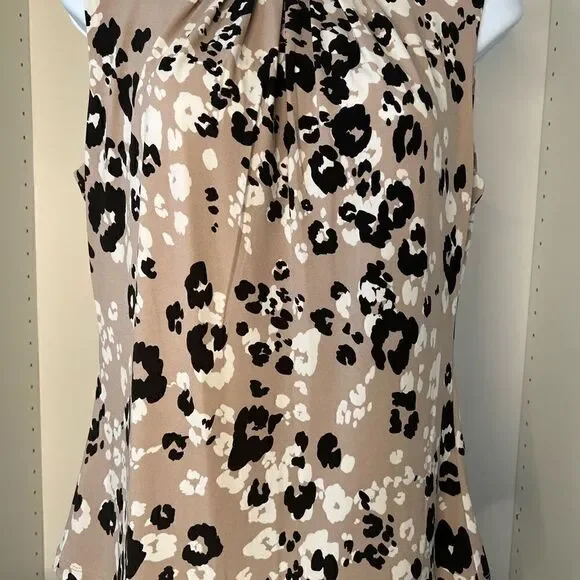 Calvin Klein No Wrinkle Top - Picture 2 of 8